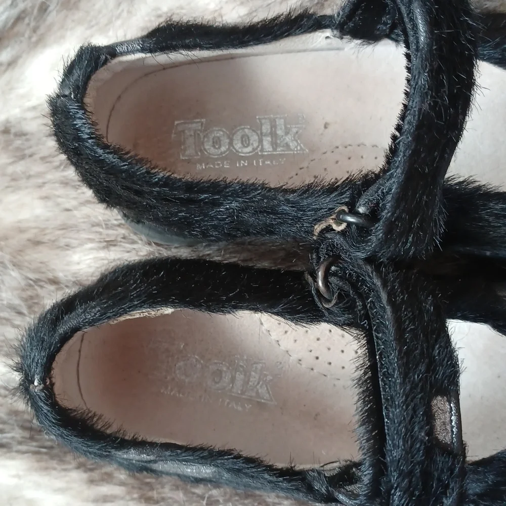 Kids real fur dress shoes